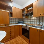 Guesthost - Zoncolan Mountain Apartment *