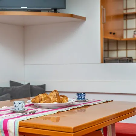 Guesthost - Zoncolan Mountain Apartman *