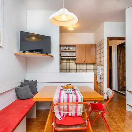 Guesthost - Zoncolan Mountain Apartman Ravascletto