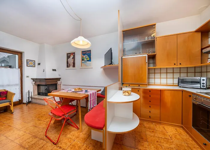 Guesthost - Zoncolan Mountain Apartman