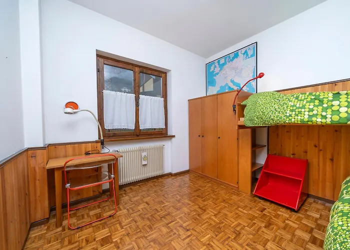 Guesthost - Zoncolan Mountain Apartman